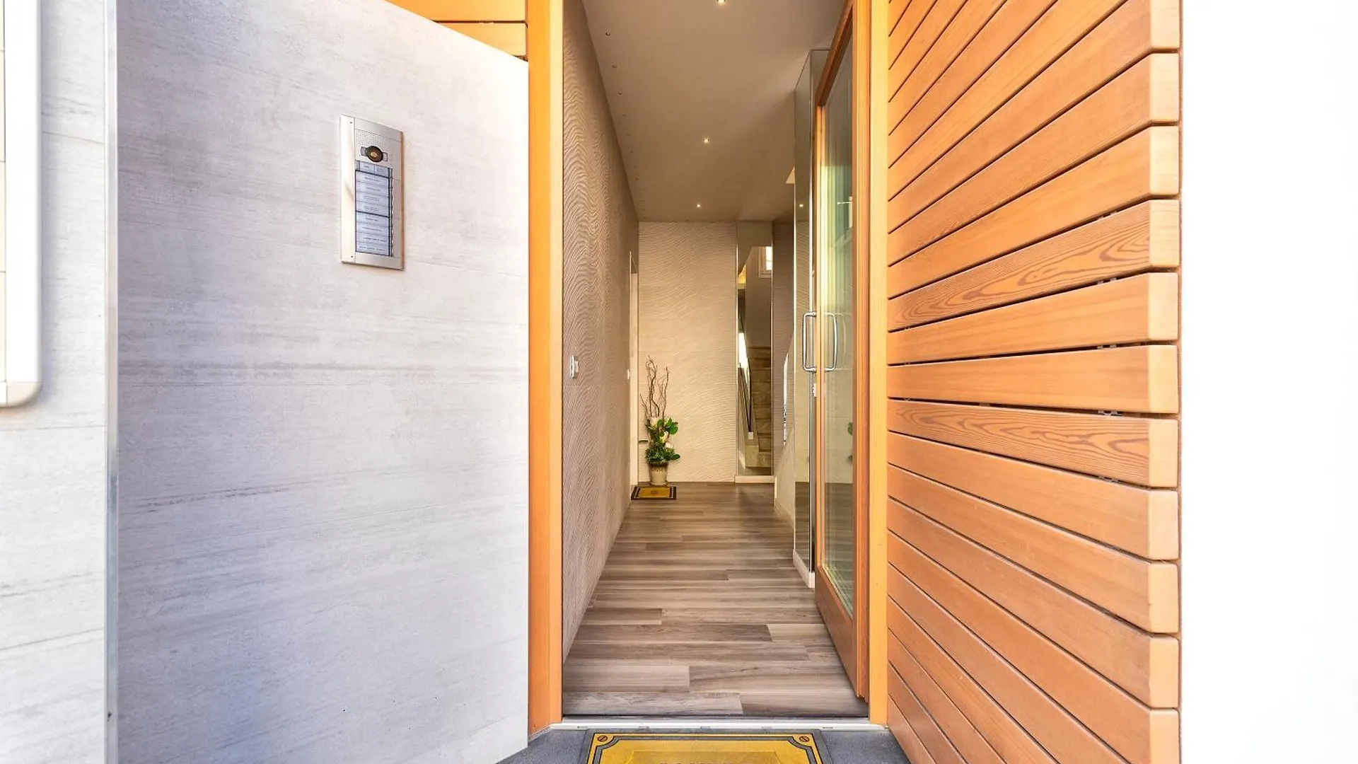 Luxury Sofia Home 阿尔盖罗 公寓